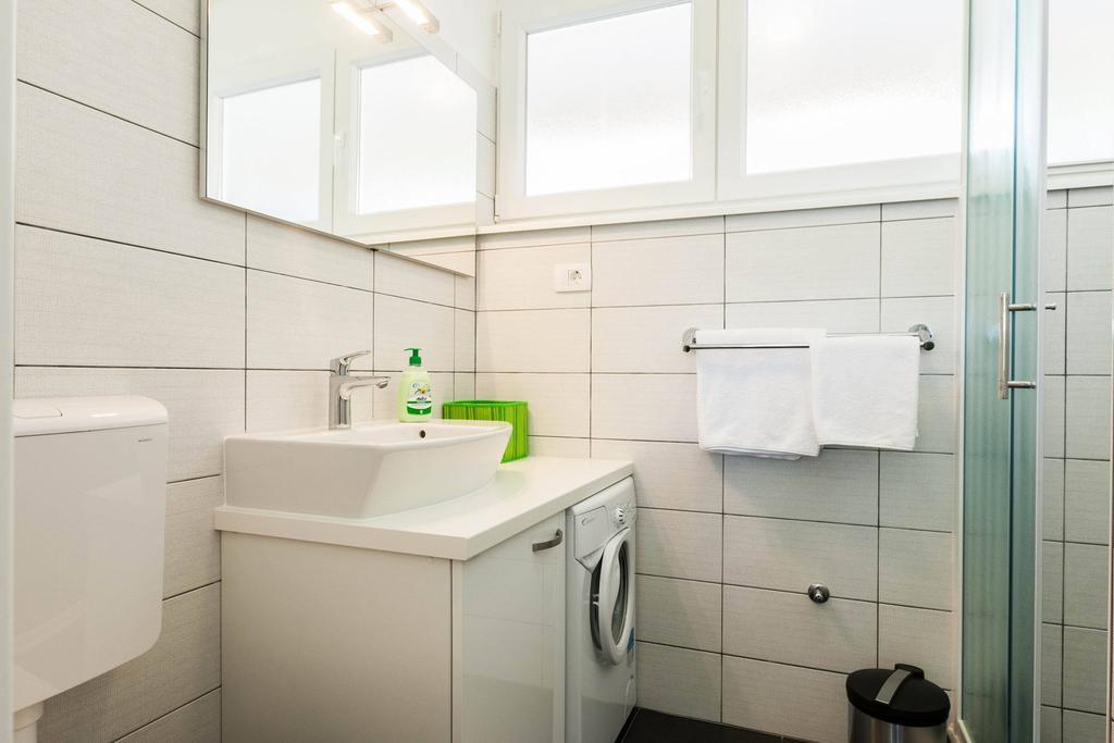 Stylish Centre Apartments زادار الغرفة الصورة