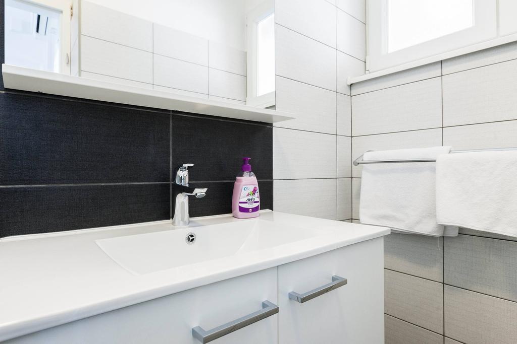 Stylish Centre Apartments زادار الغرفة الصورة